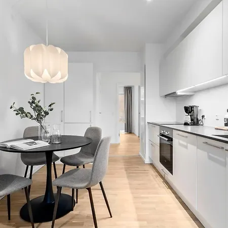 Urban Retreat In The Calmest Neighborhood Apartment *