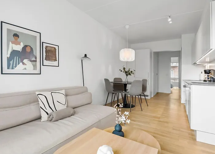 Urban Retreat In The Calmest Neighborhood