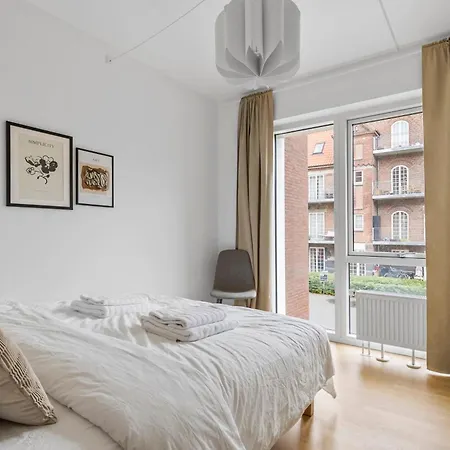 Urban Retreat In The Calmest Neighborhood